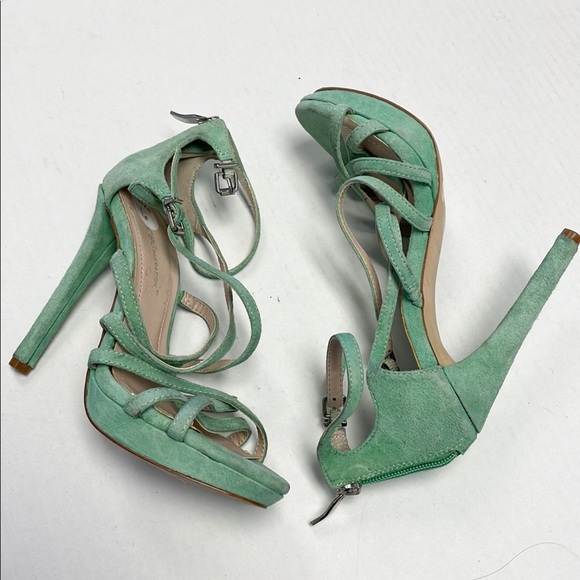 BCBGeneration Monroe suede steeply heels - Picture 2 of 5